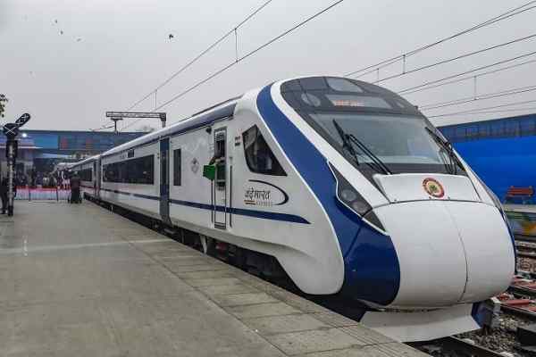 Indian Railways awards ₹18.5bn contract for 58 new semi high-speed Vande Bharat trains