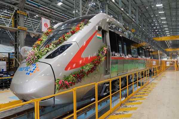 Alstom delivers first RRTS trainset to NCRTC for Delhi-Meerut RRTS Project